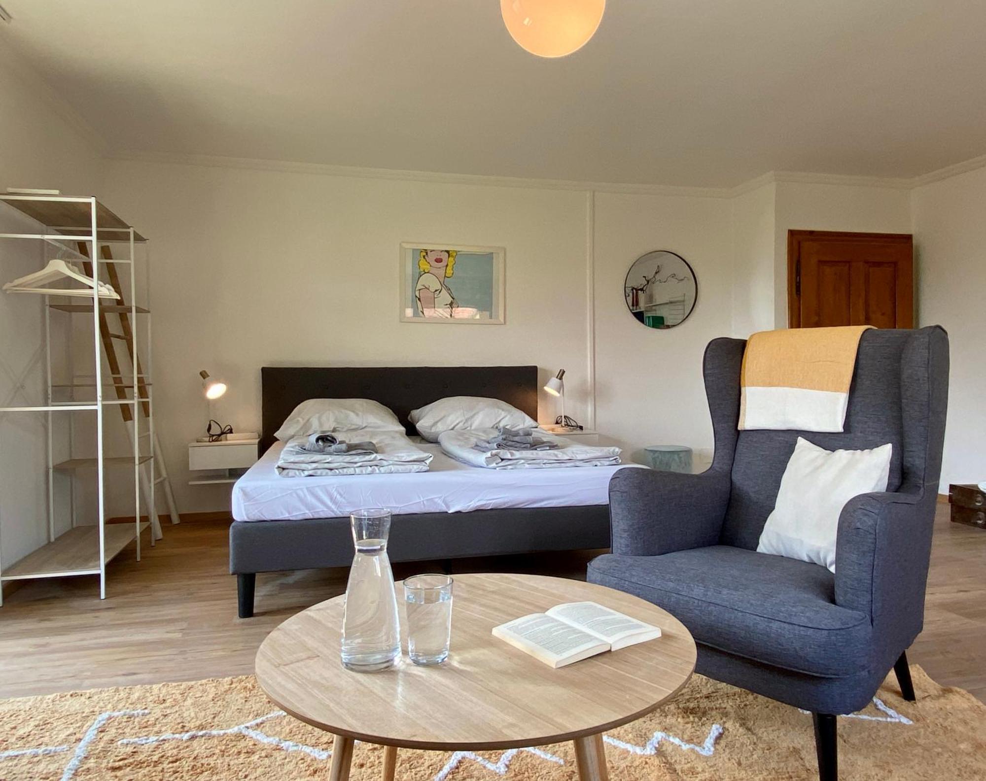 Baeckerhaus - Wohnung Mit Pool Und Garten グムンデン エクステリア 写真