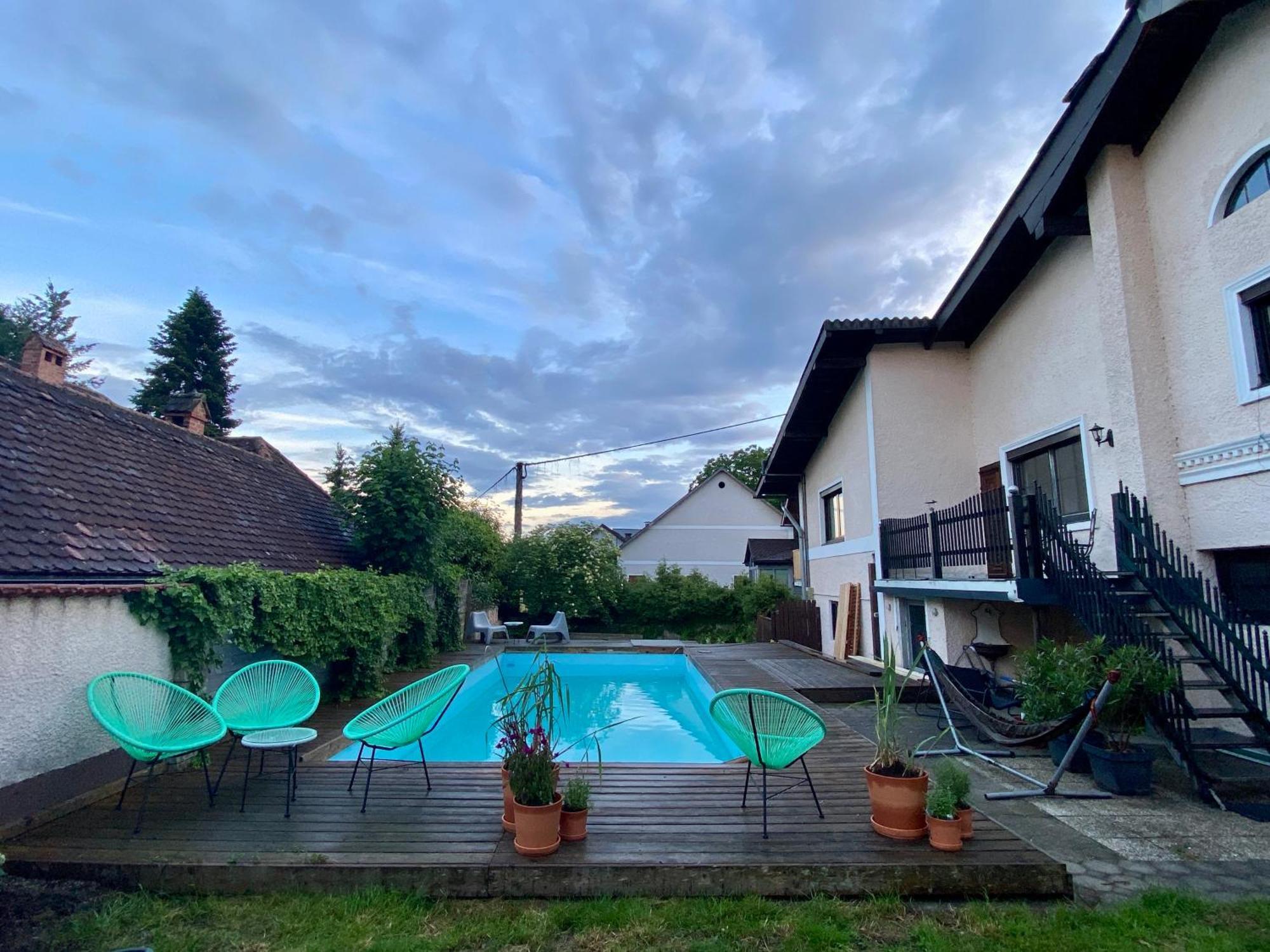 Baeckerhaus - Wohnung Mit Pool Und Garten グムンデン エクステリア 写真