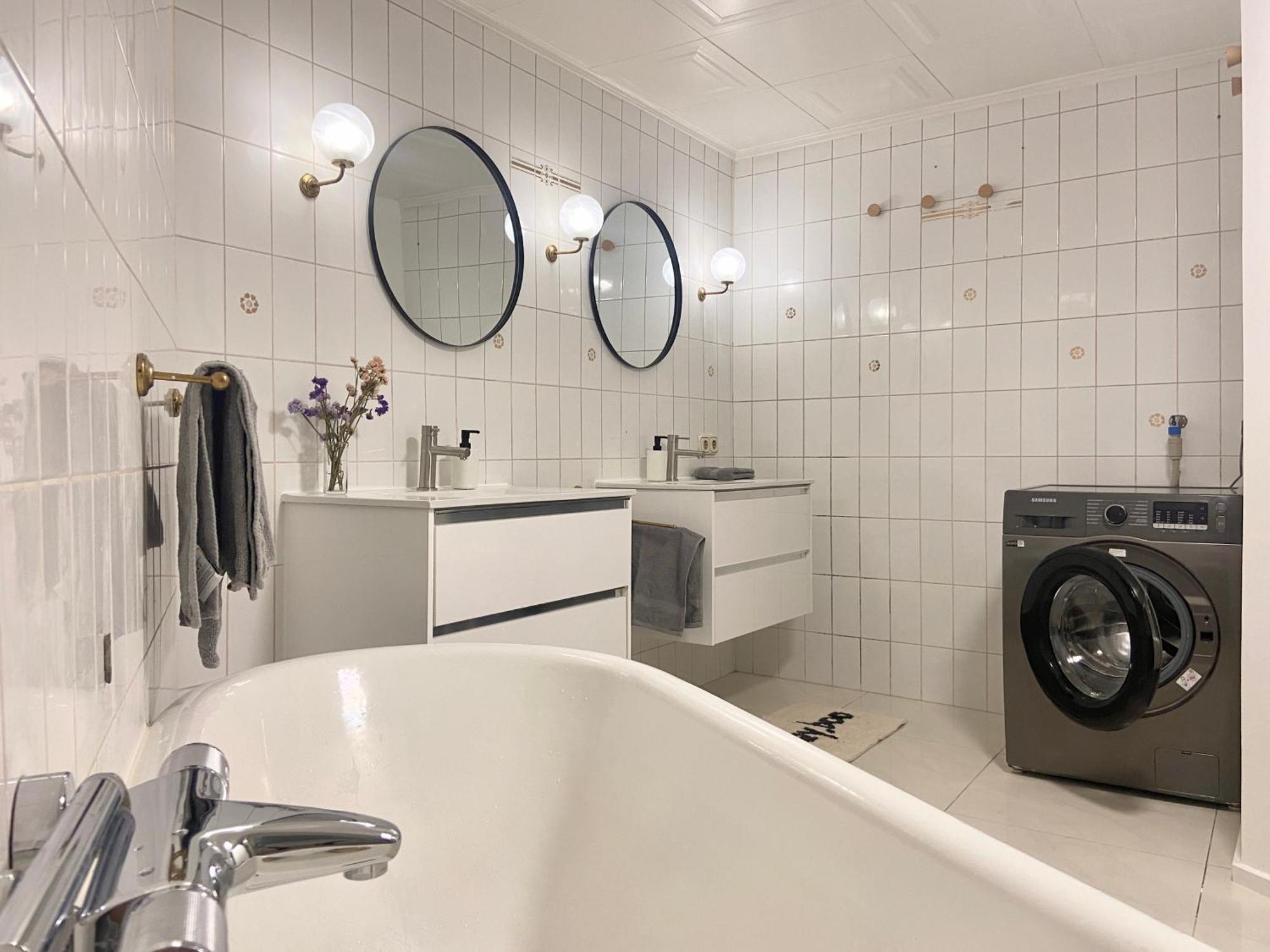 Baeckerhaus - Wohnung Mit Pool Und Garten グムンデン エクステリア 写真