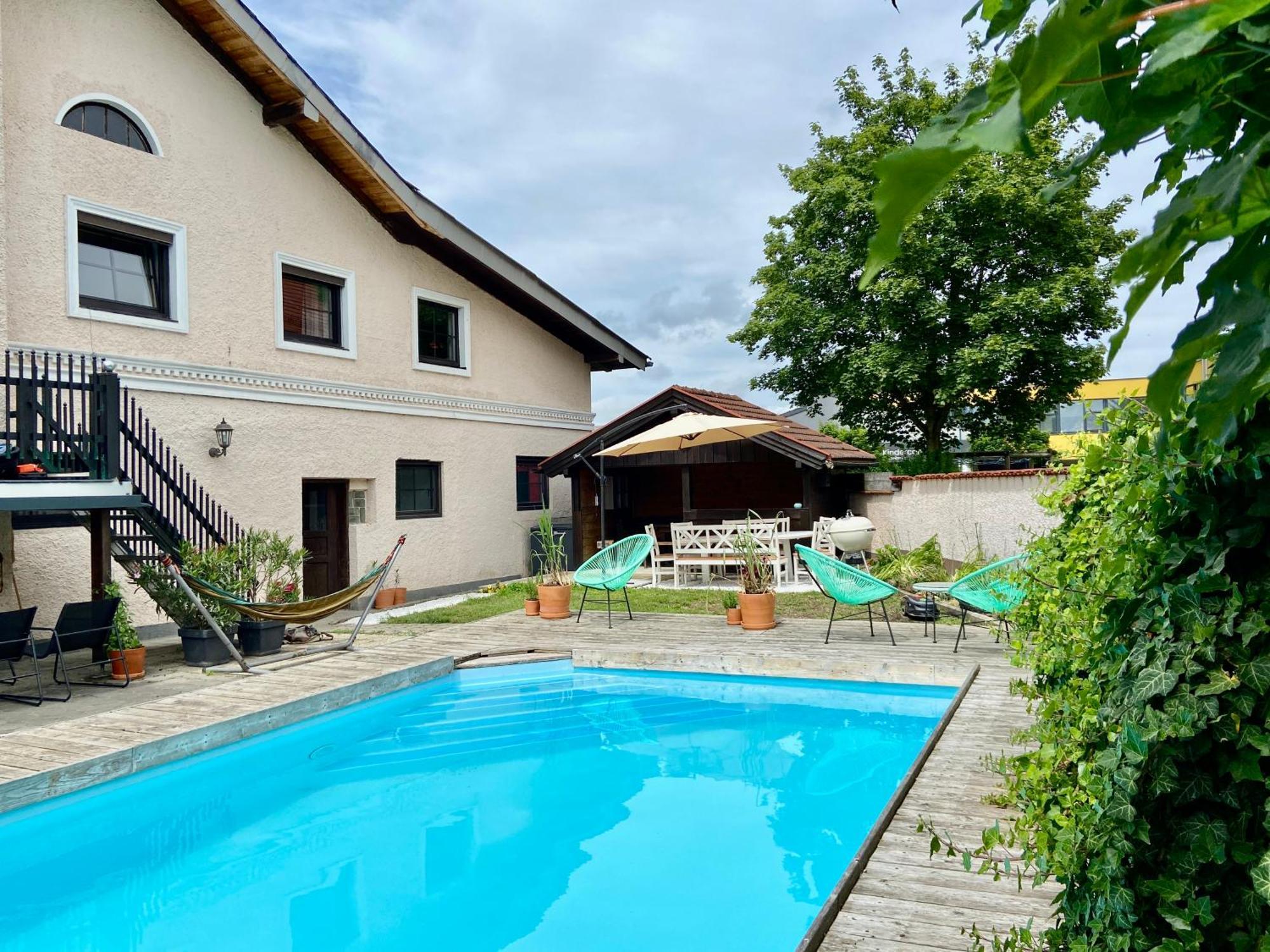 Baeckerhaus - Wohnung Mit Pool Und Garten グムンデン エクステリア 写真